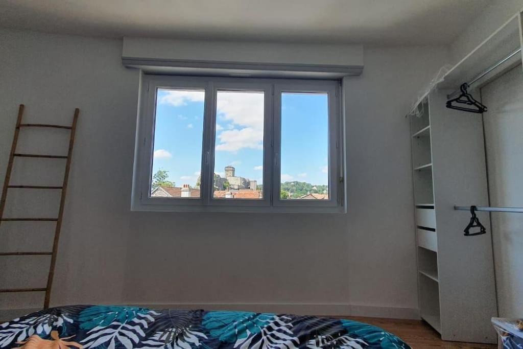 Vue Sur Chateau De Appartement *